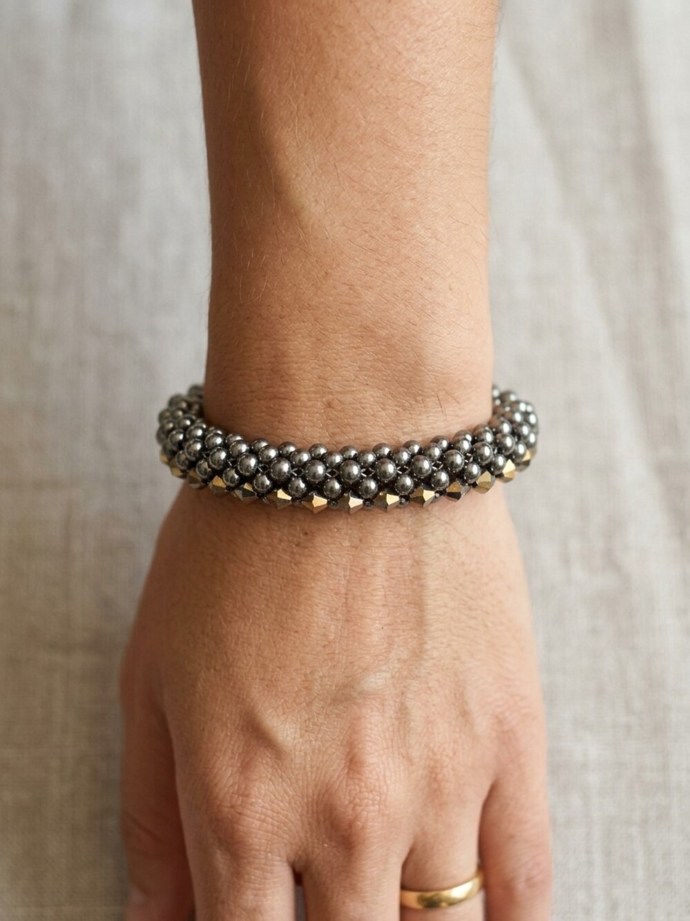 Bracelet Hematite 8" Vintage